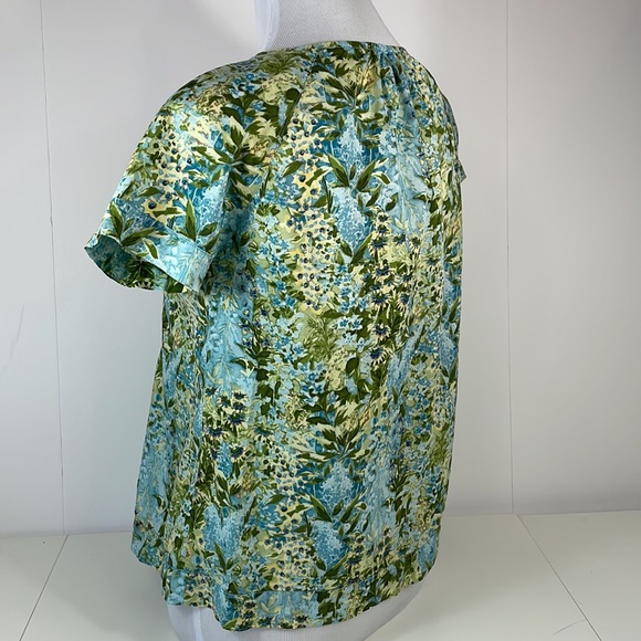 TALBOTS Petites, floral short sleeve blouse , Size P - Picture 3 of 14